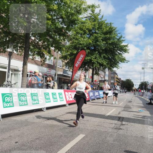 15.09.2024 - PSD Bank Halbmarathon Miley Keyser http://msf.ph/oto/7075509 15.09.2024 12:32:48 Ziel 2411, 2414, 2425, 3045, 3358, 3368 meine-sportfotos.de
