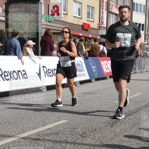 15.09.2024 - PSD Bank Halbmarathon Michael Strokosch http://msf.ph/oto/7075514 15.09.2024 12:15:52 Ziel 985, 2055, 2123, 2289, 2294, 2369, 2855, 3509 meine-sportfotos.de