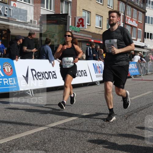 15.09.2024 - PSD Bank Halbmarathon Michael Strokosch http://msf.ph/oto/7075519 15.09.2024 12:15:52 Ziel 985, 2055, 2123, 2289, 2294, 2369, 2855, 3509 meine-sportfotos.de