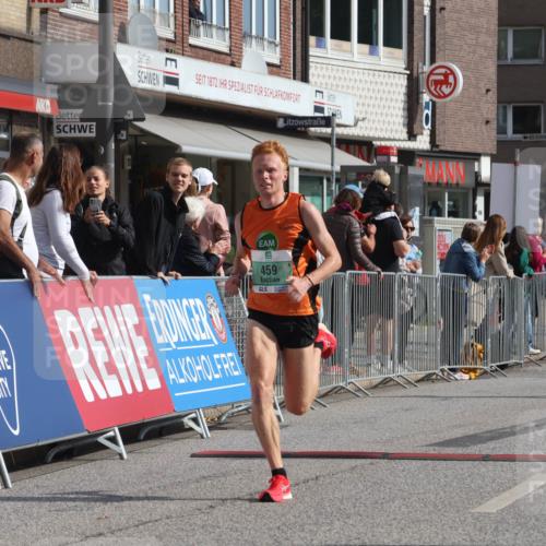 15.09.2024 - PSD Bank Halbmarathon Michael Strokosch http://msf.ph/oto/7075522 15.09.2024 11:06:47 Ziel 455, 459, 460, 461, 471, 805 meine-sportfotos.de