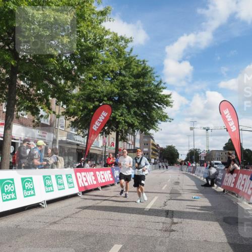 15.09.2024 - PSD Bank Halbmarathon Miley Keyser http://msf.ph/oto/7075527 15.09.2024 12:32:50 Ziel 2411, 2414, 2425, 3045, 3358, 3368 meine-sportfotos.de