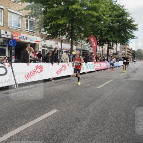 15.09.2024 - PSD Bank Halbmarathon Miley Keyser http://msf.ph/oto/7075537 15.09.2024 11:31:46 Ziel 695, 1345, 1402, 1428, 1432 meine-sportfotos.de