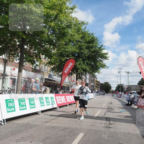 15.09.2024 - PSD Bank Halbmarathon Miley Keyser http://msf.ph/oto/7075540 15.09.2024 12:32:51 Ziel 2411, 2414, 2425, 3045, 3358, 3368 meine-sportfotos.de