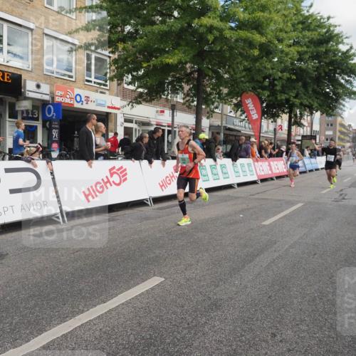 15.09.2024 - PSD Bank Halbmarathon Miley Keyser http://msf.ph/oto/7075549 15.09.2024 11:31:46 Ziel 695, 1345, 1402, 1428, 1432 meine-sportfotos.de