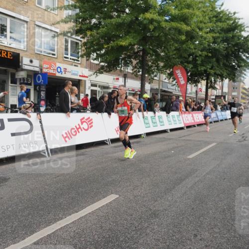 15.09.2024 - PSD Bank Halbmarathon Miley Keyser http://msf.ph/oto/7075553 15.09.2024 11:31:47 Ziel 695, 1345, 1402, 1428, 1432 meine-sportfotos.de
