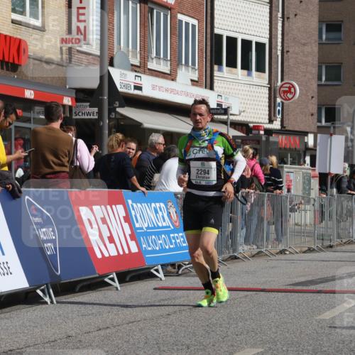 15.09.2024 - PSD Bank Halbmarathon Michael Strokosch http://msf.ph/oto/7075558 15.09.2024 12:15:55 Ziel 985, 2123, 2244, 2289, 2294, 2369, 2855, 3509 meine-sportfotos.de