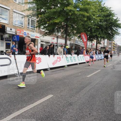 15.09.2024 - PSD Bank Halbmarathon Miley Keyser http://msf.ph/oto/7075566 15.09.2024 11:31:47 Ziel 695, 1345, 1402, 1428, 1432 meine-sportfotos.de