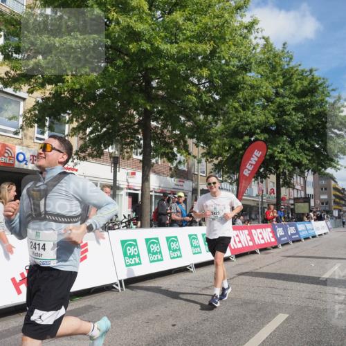 15.09.2024 - PSD Bank Halbmarathon Miley Keyser http://msf.ph/oto/7075578 15.09.2024 12:32:52 Ziel 2411, 2414, 2425, 3045, 3358, 3368 meine-sportfotos.de