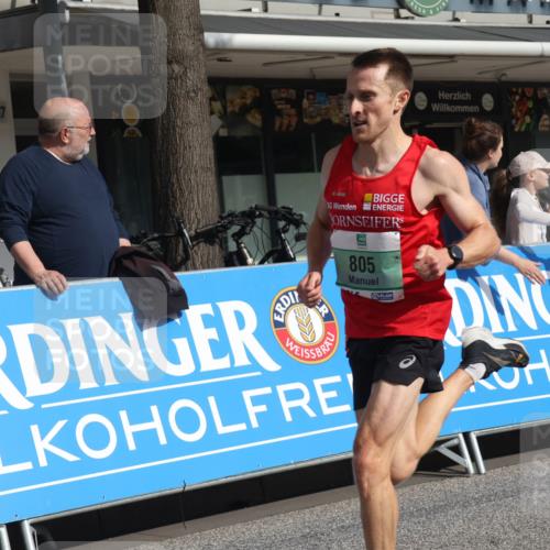 15.09.2024 - PSD Bank Halbmarathon Michael Strokosch http://msf.ph/oto/7075584 15.09.2024 11:06:52 Ziel 455, 456, 459, 460, 461, 467, 471, 472, 805 meine-sportfotos.de