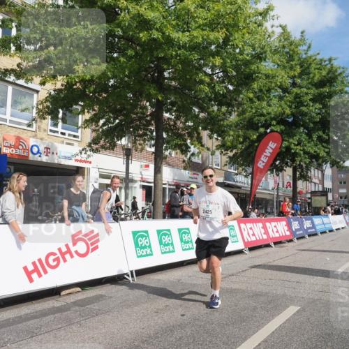 15.09.2024 - PSD Bank Halbmarathon Miley Keyser http://msf.ph/oto/7075587 15.09.2024 12:32:52 Ziel 2411, 2414, 2425, 3045, 3358, 3368 meine-sportfotos.de
