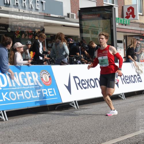 15.09.2024 - PSD Bank Halbmarathon Michael Strokosch http://msf.ph/oto/7075651 15.09.2024 11:06:58 Ziel 456, 459, 460, 467, 468, 472, 805 meine-sportfotos.de