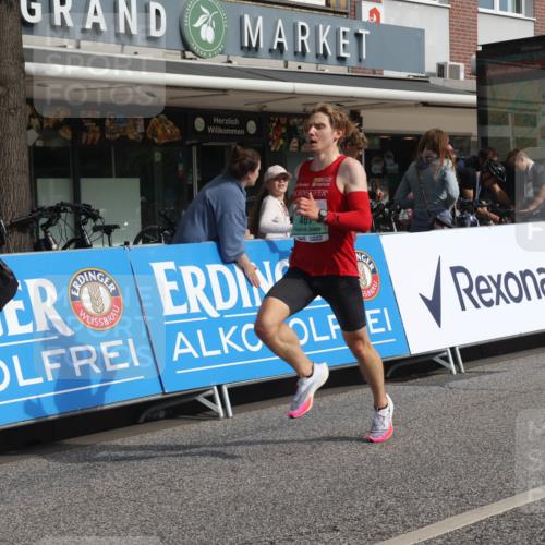 15.09.2024 - PSD Bank Halbmarathon Michael Strokosch http://msf.ph/oto/7075656 15.09.2024 11:06:58 Ziel 456, 459, 460, 467, 468, 472, 805 meine-sportfotos.de