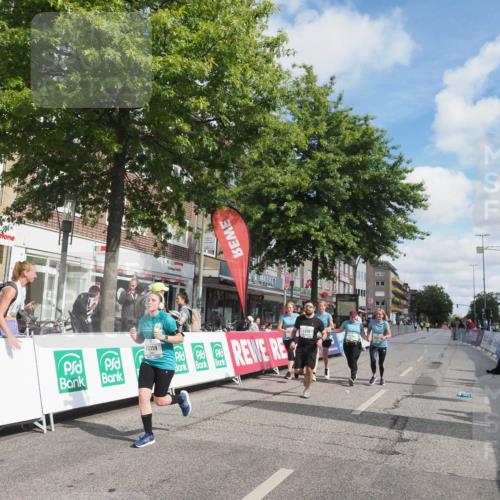 15.09.2024 - PSD Bank Halbmarathon Miley Keyser http://msf.ph/oto/7075669 15.09.2024 12:33:10 Ziel 1939, 3308, 3336, 3337, 3359, 3463 meine-sportfotos.de