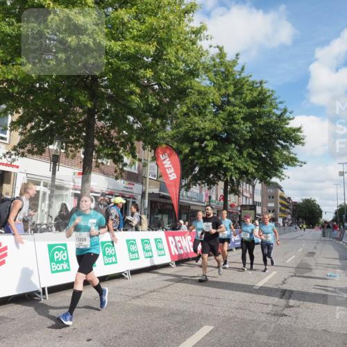 15.09.2024 - PSD Bank Halbmarathon Miley Keyser http://msf.ph/oto/7075678 15.09.2024 12:33:11 Ziel 1939, 3308, 3336, 3337, 3359, 3463 meine-sportfotos.de