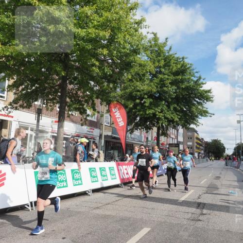 15.09.2024 - PSD Bank Halbmarathon Miley Keyser http://msf.ph/oto/7075684 15.09.2024 12:33:11 Ziel 1939, 3308, 3336, 3337, 3359, 3463 meine-sportfotos.de