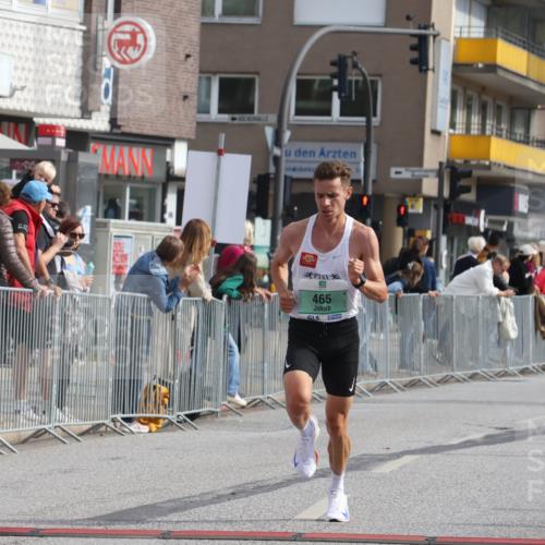 15.09.2024 - PSD Bank Halbmarathon Michael Strokosch http://msf.ph/oto/7075697 15.09.2024 11:07:04 Ziel 456, 460, 465, 467, 468, 472 meine-sportfotos.de