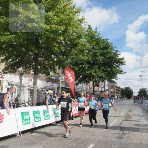 15.09.2024 - PSD Bank Halbmarathon Miley Keyser http://msf.ph/oto/7075701 15.09.2024 12:33:12 Ziel 1939, 3308, 3336, 3337, 3359, 3463 meine-sportfotos.de