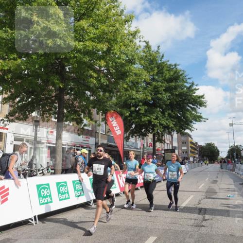 15.09.2024 - PSD Bank Halbmarathon Miley Keyser http://msf.ph/oto/7075707 15.09.2024 12:33:12 Ziel 1939, 3308, 3336, 3337, 3359, 3463 meine-sportfotos.de