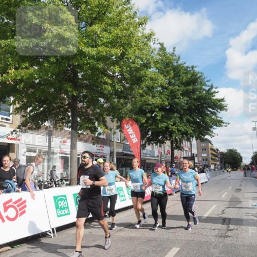 15.09.2024 - PSD Bank Halbmarathon Miley Keyser http://msf.ph/oto/7075720 15.09.2024 12:33:12 Ziel 1939, 3308, 3336, 3337, 3359, 3463 meine-sportfotos.de