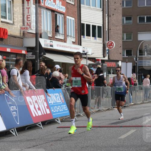 15.09.2024 - PSD Bank Halbmarathon Michael Strokosch http://msf.ph/oto/7075808 15.09.2024 11:07:17 Ziel 462, 464, 465 meine-sportfotos.de