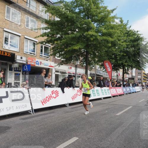 15.09.2024 - PSD Bank Halbmarathon Miley Keyser http://msf.ph/oto/7075827 15.09.2024 11:32:07 Ziel 698, 734, 804, 900, 1030, 1088, 1131, 1428, 1465, 2473, 2685, 2688 meine-sportfotos.de