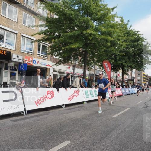 15.09.2024 - PSD Bank Halbmarathon Miley Keyser http://msf.ph/oto/7075854 15.09.2024 11:32:11 Ziel 698, 734, 804, 900, 902, 1030, 1121, 1131, 1465, 2473, 2685, 2688 meine-sportfotos.de