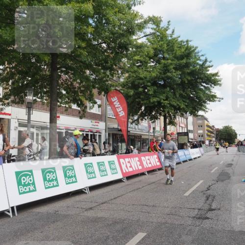 15.09.2024 - PSD Bank Halbmarathon Miley Keyser http://msf.ph/oto/7075857 15.09.2024 12:33:48 Ziel 1983, 2331, 3107, 3433, 3451 meine-sportfotos.de