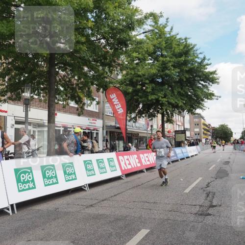 15.09.2024 - PSD Bank Halbmarathon Miley Keyser http://msf.ph/oto/7075871 15.09.2024 12:33:48 Ziel 1983, 2331, 3107, 3433, 3451 meine-sportfotos.de