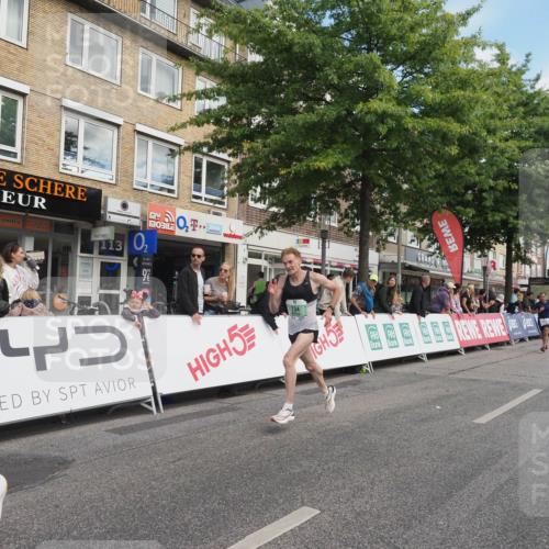 15.09.2024 - PSD Bank Halbmarathon Miley Keyser http://msf.ph/oto/7075884 15.09.2024 11:32:13 Ziel 698, 734, 804, 900, 902, 1030, 1121, 1131, 2473, 2685, 2688 meine-sportfotos.de