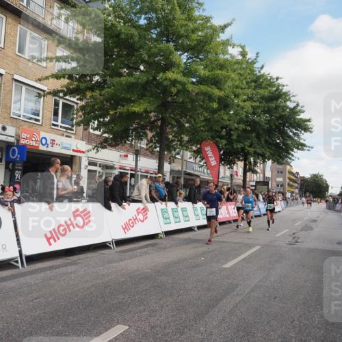 15.09.2024 - PSD Bank Halbmarathon Miley Keyser http://msf.ph/oto/7075892 15.09.2024 11:32:15 Ziel 698, 734, 804, 900, 902, 911, 1121, 1131, 2473, 2685, 2688 meine-sportfotos.de