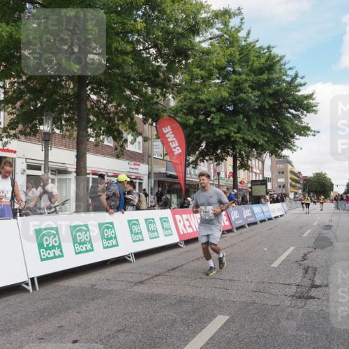 15.09.2024 - PSD Bank Halbmarathon Miley Keyser http://msf.ph/oto/7075894 15.09.2024 12:33:49 Ziel 1983, 2331, 3107, 3433, 3451 meine-sportfotos.de