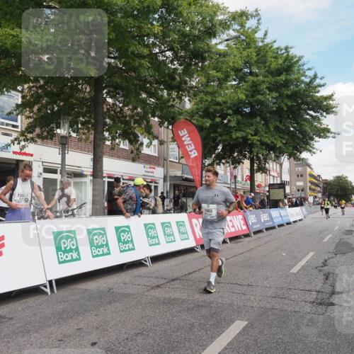 15.09.2024 - PSD Bank Halbmarathon Miley Keyser http://msf.ph/oto/7075904 15.09.2024 12:33:49 Ziel 1983, 2331, 3107, 3433, 3451 meine-sportfotos.de