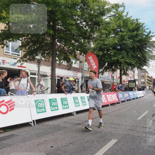 15.09.2024 - PSD Bank Halbmarathon Miley Keyser http://msf.ph/oto/7075913 15.09.2024 12:33:49 Ziel 1983, 2331, 3107, 3433, 3451 meine-sportfotos.de