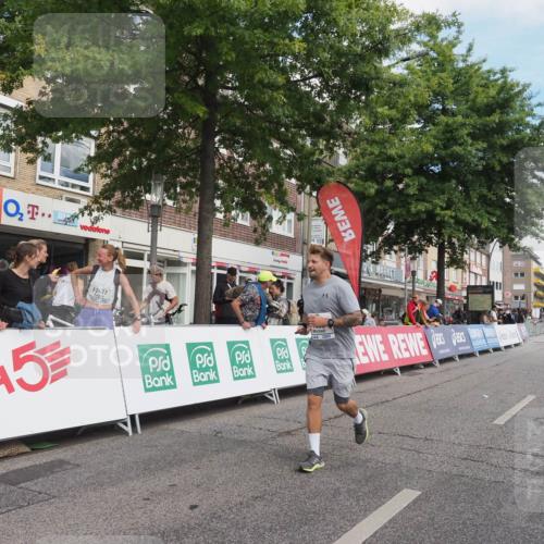 15.09.2024 - PSD Bank Halbmarathon Miley Keyser http://msf.ph/oto/7075917 15.09.2024 12:33:50 Ziel 1983, 2331, 3107, 3433, 3451 meine-sportfotos.de
