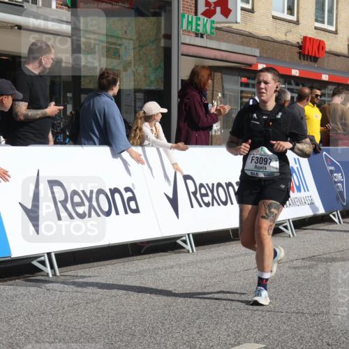 15.09.2024 - PSD Bank Halbmarathon Michael Strokosch http://msf.ph/oto/7075942 15.09.2024 12:16:30 Ziel 2342, 2396, 2453, 2911, 3061, 3082, 3097, 3233, 3474 meine-sportfotos.de