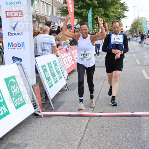 15.09.2024 - PSD Bank Halbmarathon Strokosch-Dieckow http://msf.ph/oto/7075944 15.09.2024 12:24:34 Ziel 1765, 1997, 2081, 2527, 3008, 3222, 3256, 3339, 3371, 3452, 3543 meine-sportfotos.de