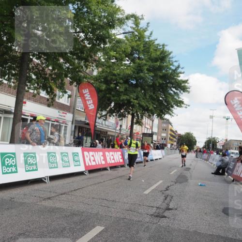 15.09.2024 - PSD Bank Halbmarathon Miley Keyser http://msf.ph/oto/7075952 15.09.2024 12:33:57 Ziel 1983, 2376, 3433, 3451 meine-sportfotos.de