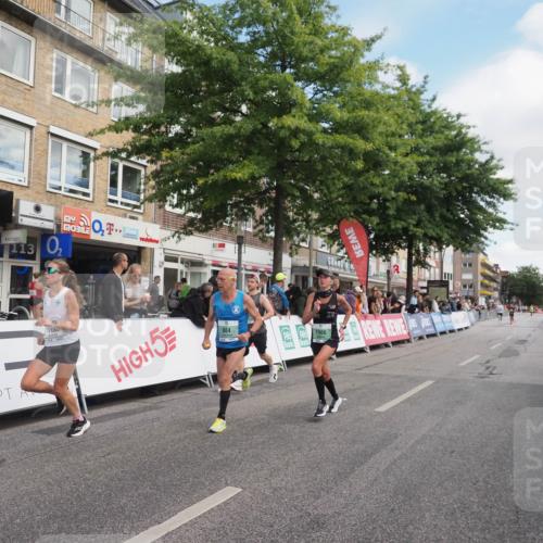 15.09.2024 - PSD Bank Halbmarathon Miley Keyser http://msf.ph/oto/7075959 15.09.2024 11:32:17 Ziel 698, 734, 804, 900, 902, 911, 1121, 1131, 2473, 2688 meine-sportfotos.de