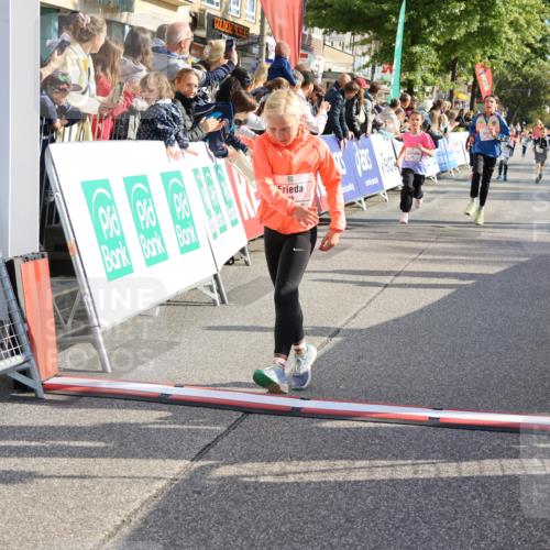15.09.2024 - PSD Bank Halbmarathon Strokosch-Dieckow http://msf.ph/oto/7075961 15.09.2024 10:29:59 Ziel 15, 46, 60, 63, 74, 80, 112, 120, 164, 168, 171, 185, 225, 246, 286 meine-sportfotos.de