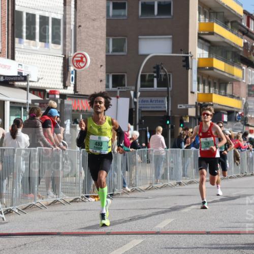 15.09.2024 - PSD Bank Halbmarathon Michael Strokosch http://msf.ph/oto/7075999 15.09.2024 11:08:05 Ziel 403, 408, 479, 483 meine-sportfotos.de