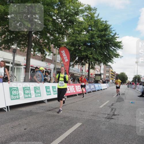 15.09.2024 - PSD Bank Halbmarathon Miley Keyser http://msf.ph/oto/7076006 15.09.2024 12:33:58 Ziel 1983, 2376, 3433, 3451 meine-sportfotos.de