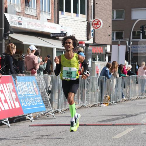 15.09.2024 - PSD Bank Halbmarathon Michael Strokosch http://msf.ph/oto/7076015 15.09.2024 11:08:05 Ziel 403, 408, 479, 483 meine-sportfotos.de