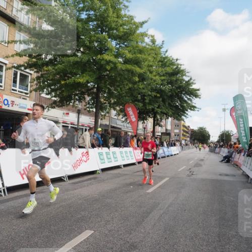 15.09.2024 - PSD Bank Halbmarathon Miley Keyser http://msf.ph/oto/7076019 15.09.2024 11:32:26 Ziel 698, 731, 804, 902, 911, 1121, 1135, 1447, 2478, 2608 meine-sportfotos.de