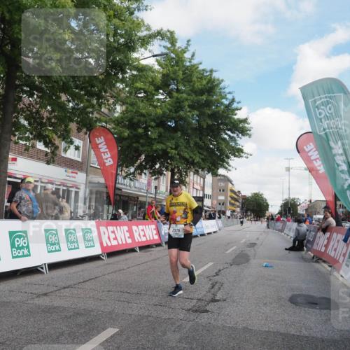 15.09.2024 - PSD Bank Halbmarathon Miley Keyser http://msf.ph/oto/7076068 15.09.2024 12:34:01 Ziel 1983, 2376, 3433, 3451 meine-sportfotos.de