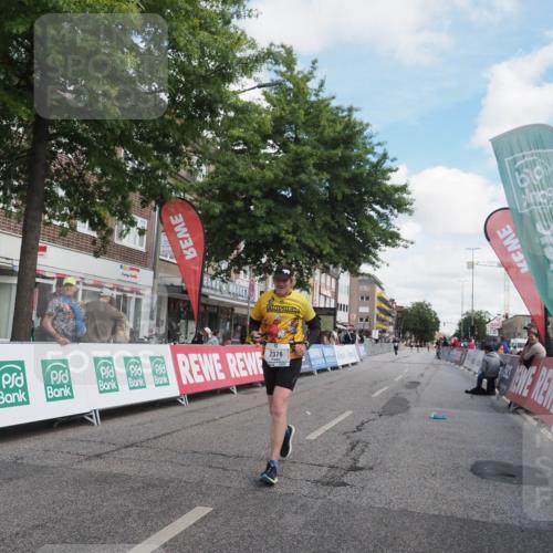 15.09.2024 - PSD Bank Halbmarathon Miley Keyser http://msf.ph/oto/7076078 15.09.2024 12:34:01 Ziel 1983, 2376, 3433, 3451 meine-sportfotos.de