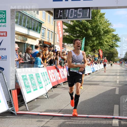 15.09.2024 - PSD Bank Halbmarathon Strokosch-Dieckow http://msf.ph/oto/7076095 15.09.2024 11:11:42 Ziel 515, 516, 548 meine-sportfotos.de
