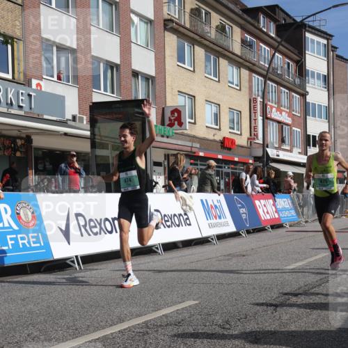 15.09.2024 - PSD Bank Halbmarathon Michael Strokosch http://msf.ph/oto/7076138 15.09.2024 11:08:16 Ziel 403, 474, 475, 479, 483, 491, 493 meine-sportfotos.de