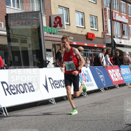 15.09.2024 - PSD Bank Halbmarathon Michael Strokosch http://msf.ph/oto/7076193 15.09.2024 11:08:23 Ziel 474, 475, 491, 493, 1076 meine-sportfotos.de