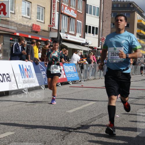 15.09.2024 - PSD Bank Halbmarathon Michael Strokosch http://msf.ph/oto/7076195 15.09.2024 12:16:48 Ziel 1157, 2117, 2270, 2277, 2396, 2526, 3102, 3109, 3118, 3140, 3193, 3493, 3494, 3558 meine-sportfotos.de