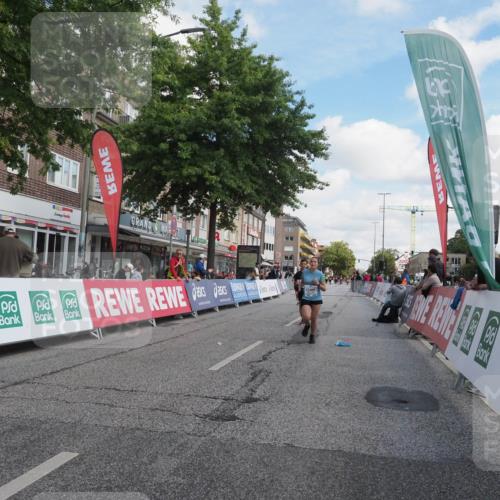 15.09.2024 - PSD Bank Halbmarathon Miley Keyser http://msf.ph/oto/7076206 15.09.2024 12:34:25 Ziel 1716, 2348, 3409 meine-sportfotos.de